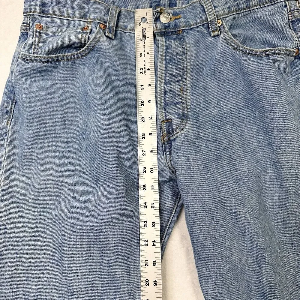 Levis very good